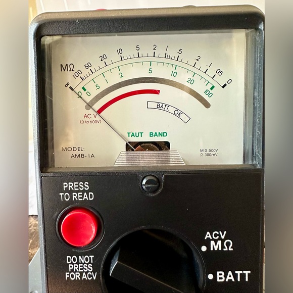 Amprobe Model AMB-1A Taut Band Analog Megohmmeter 947758 Insulation Tester - Picture 4 of 11